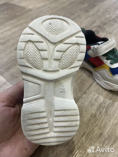 Кроссовки детские