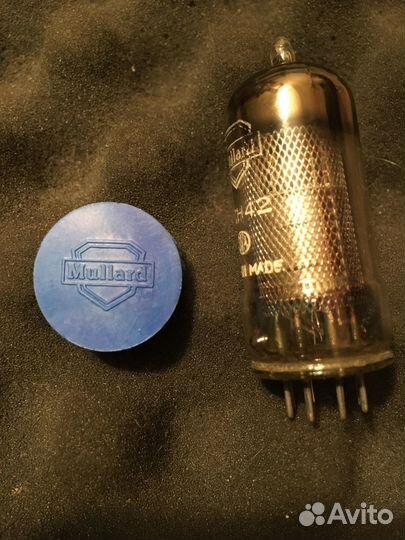Радиолампа Mullard. UCH42