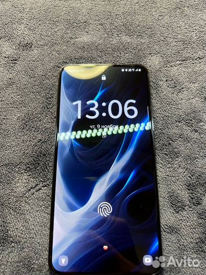 Samsung Galaxy S22, 8/256 ГБ