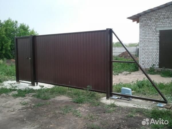 Откатные ворота с калиткой