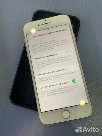 Телефон iPhone 8 64 gb