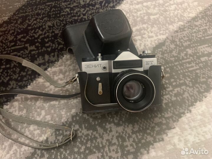 Фотоаппарат Zenit ET (helios 44-2) + вспышка