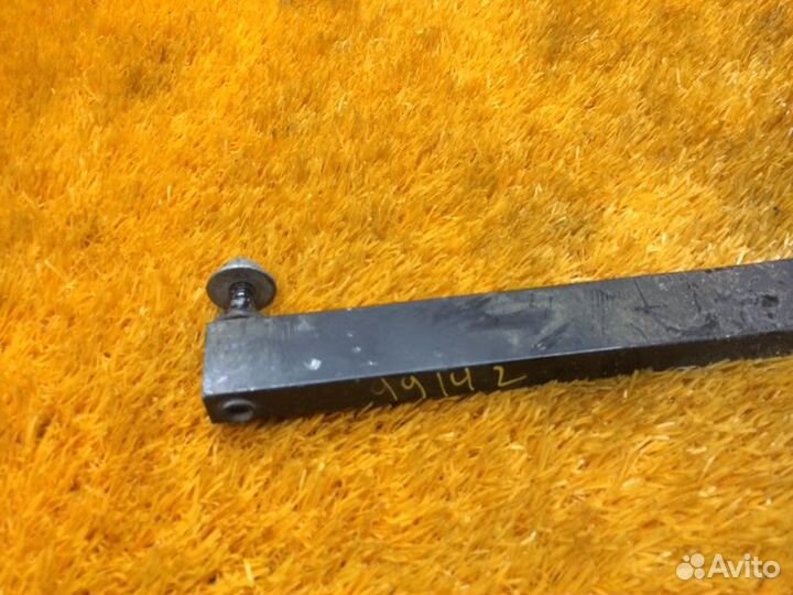 Крепление радиатора правое Audi A4 B8/8K cdnc 2009