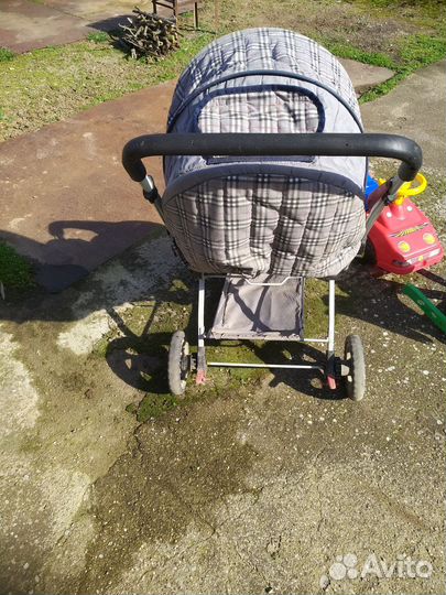 Прогулочная коляска,машинка и конь-качалка