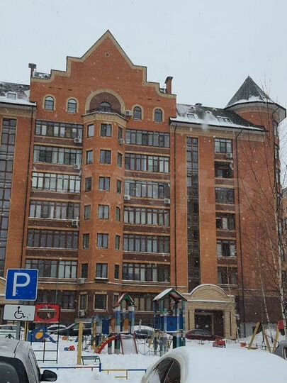 3-к. квартира, 123 м², 5/8 эт.