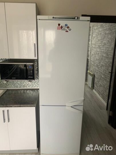 Холодильник indesit