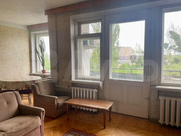 4-к. квартира, 90 м², 5/5 эт.