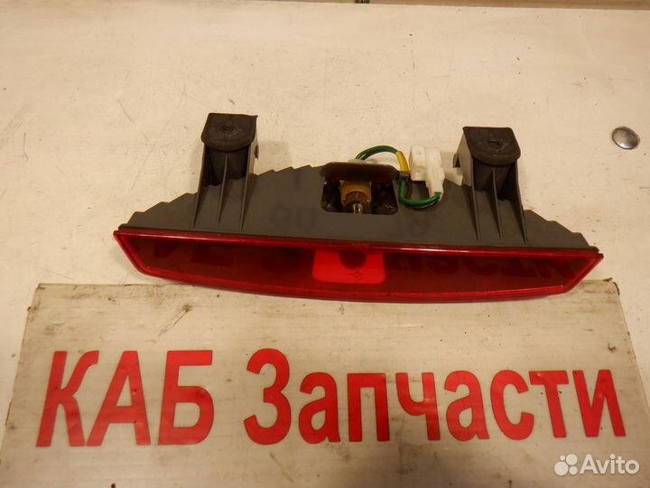 Дополнительный стоп сигнал Kia Rio 2 G4EE АКПП