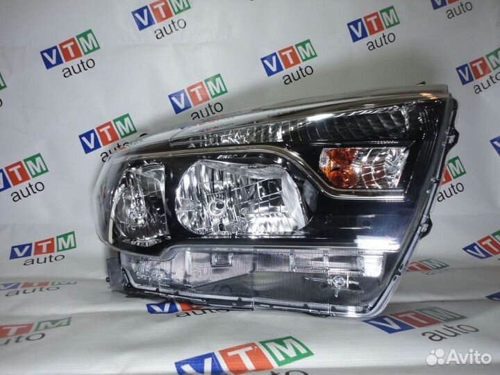 Фара правая Vesta SW Cross