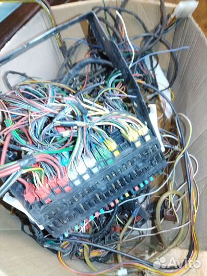 Запчасти на volkswagen passat b3 универсал