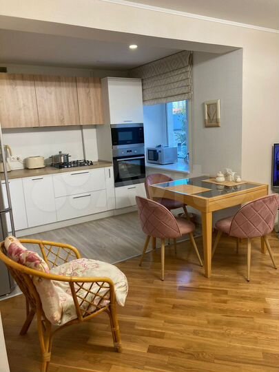 4-к. квартира, 80 м², 4/9 эт.