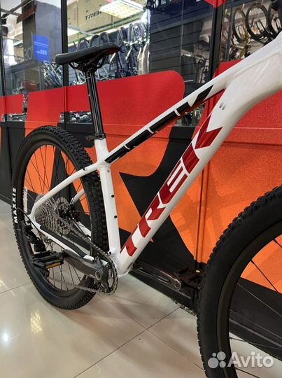 Велосипед Trek Xcaliber 8 WhiteRed новый
