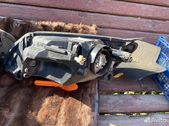 Фары на гранту