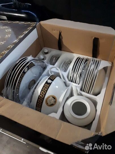 Столовый сервиз новый