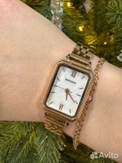 Часы наручные женские кварцевые