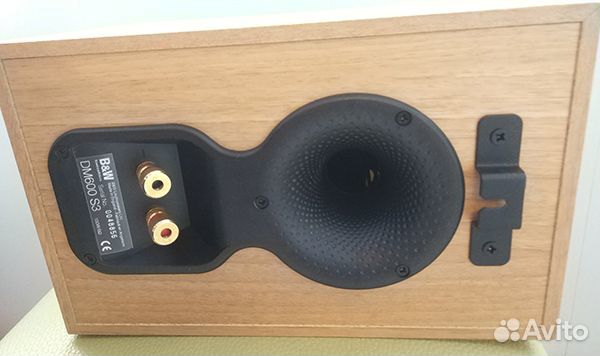 Акустика колонки Bowers & Wilkins DM600 S3