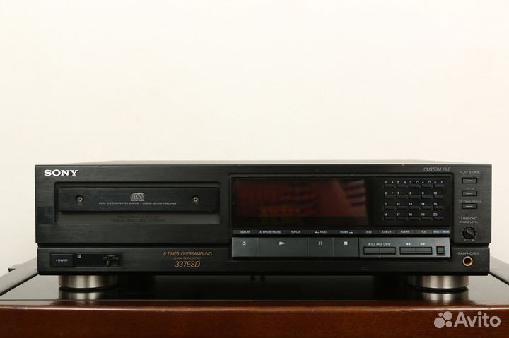 CD проигрыватель Sony CDP-337ESD