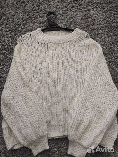 Свитер
