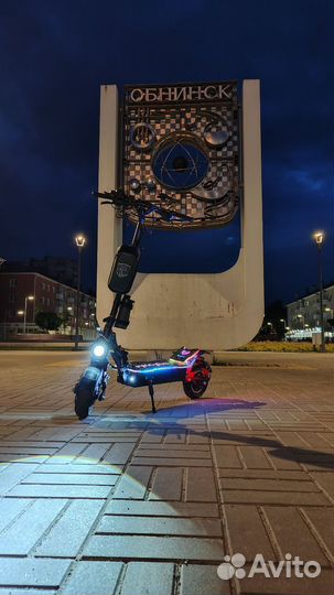 Электросамокат syccyba m10