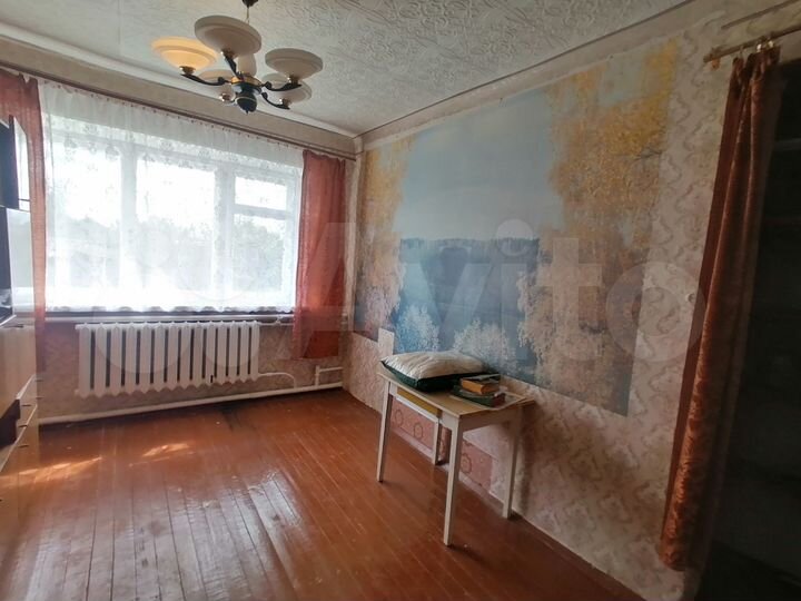 3-к. квартира, 49 м², 1/2 эт.
