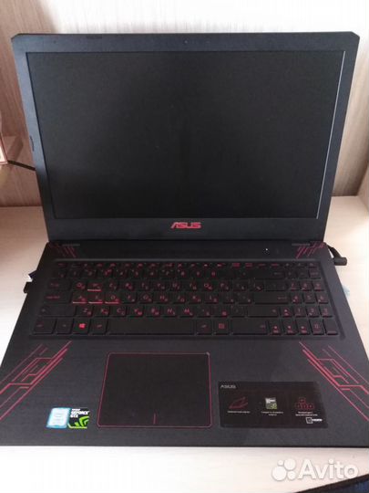 Asus fx570u, ssd 1tb, i7-8th 4Ghz,gtx1050 2gb