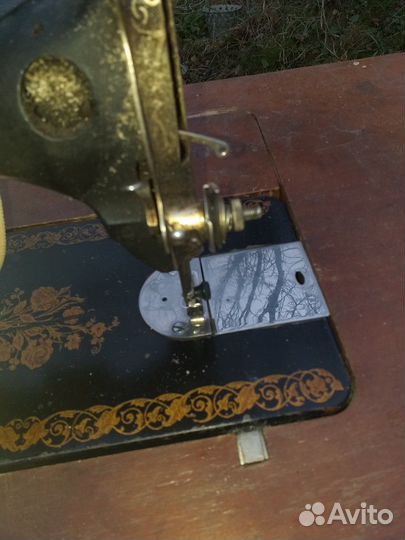 Машинка швейная