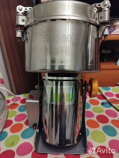 Мельница для порошков специй, разных зёрен, злаков