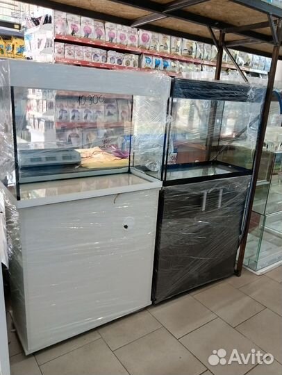 Аквариум с тумбой