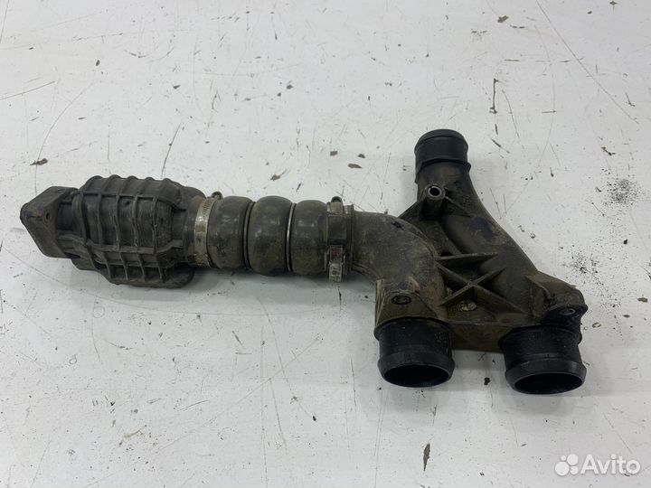 Peugeot 408 308 патрубок интеркулера