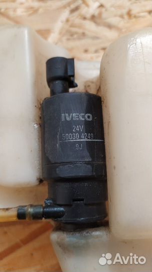 Бачок омывателя iveco cargo 2000 года