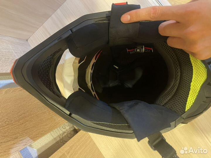 Кроссовый шлем Hizer