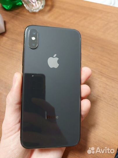 iPhone X, 64 ГБ