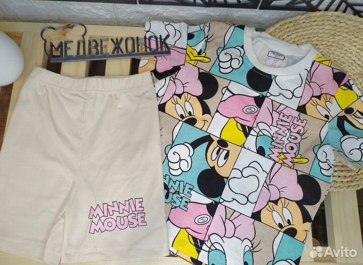 Костюм с шортами Минни для девочки новый