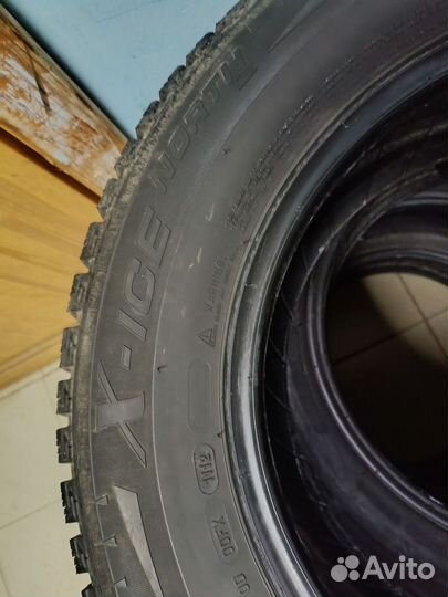 Michelin X-Ice North 215/65 R16