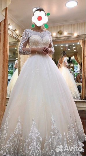 Свадебное платье