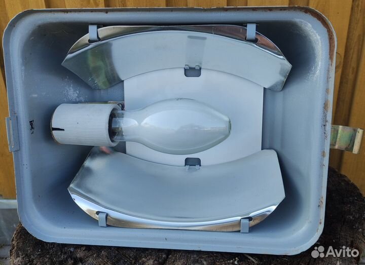 Прожектор уличный с лампой дрл 250