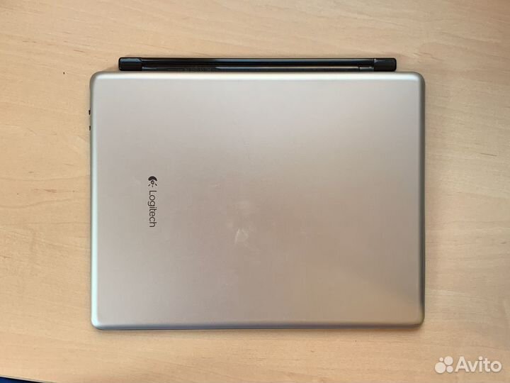Клавиатура для iPad Logitech Ultrathin Keyboard