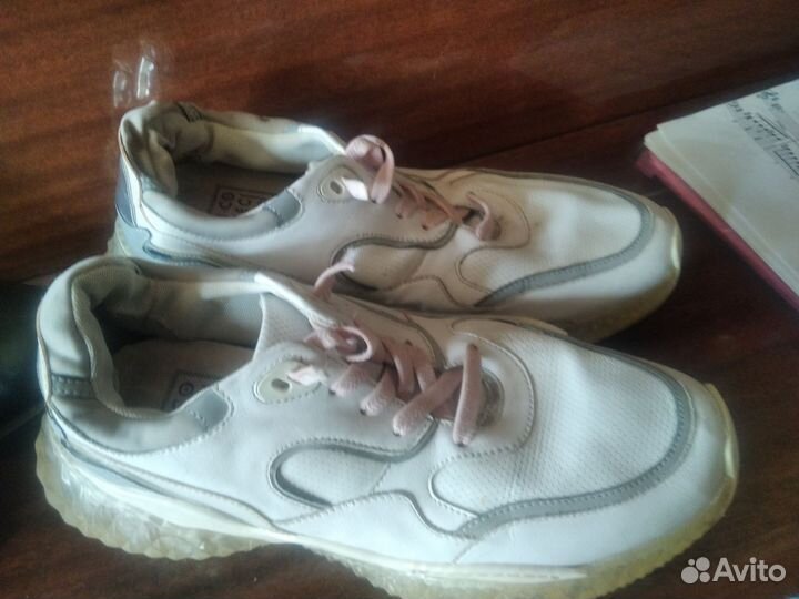 Кроссовки TJ Collect, Терволина, Рибок, сабо Зара