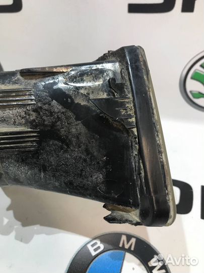 Фара противотуманная передняя левая Skoda Octavia