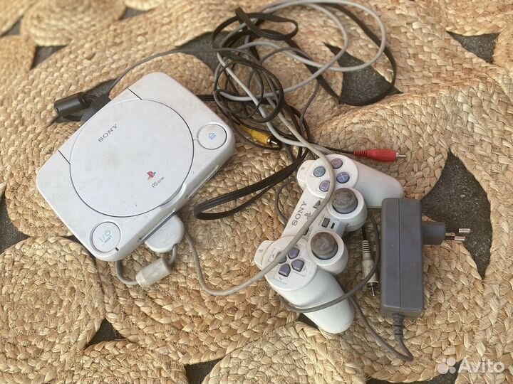 Приставка sony playstation ONE