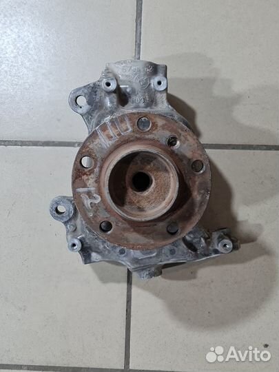 Поворотный кулак BMW 730D E65