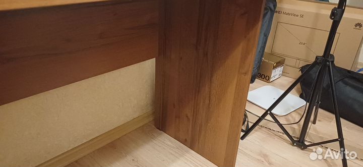 Письменный стол