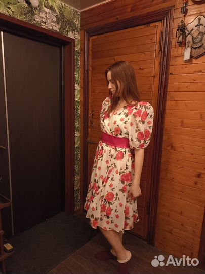 Платье праздничное