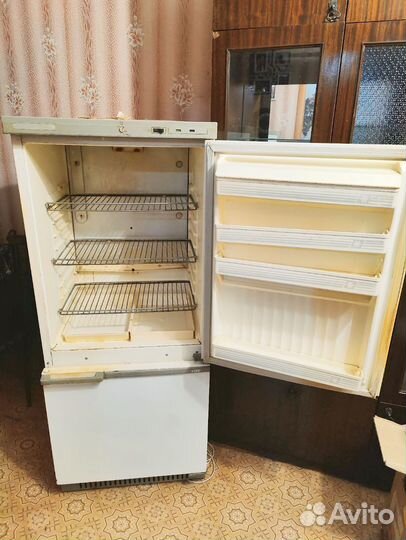 Холодильник бу 2камерный Мир кшд-270/80