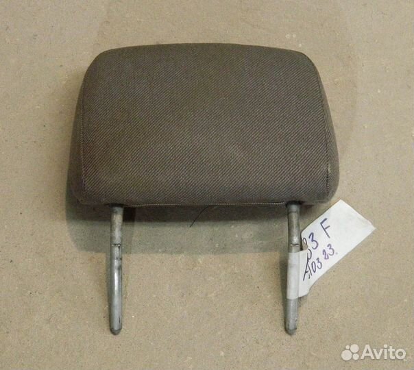 Подголовник передний Audi 80 B3