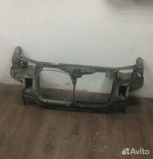 Рамка радиатора передняя Toyota Carina ST190