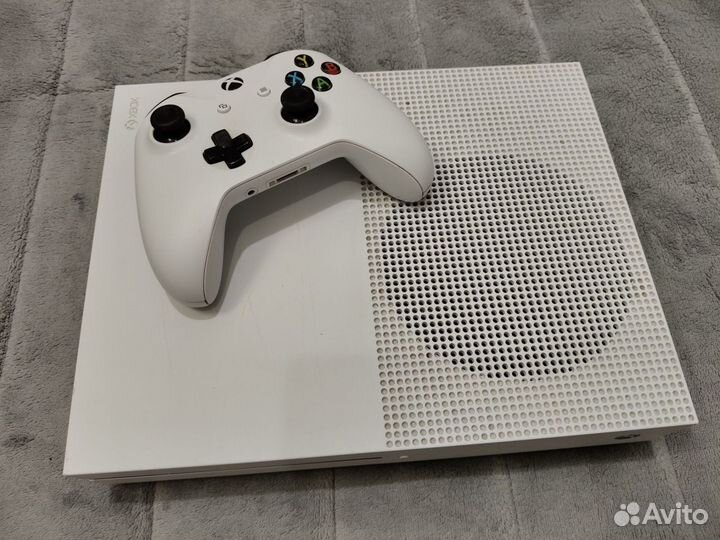 Xbox One S