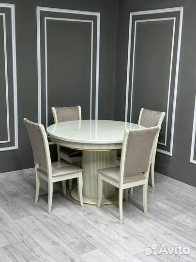 Кухонный стол,стулья / оплата при получении