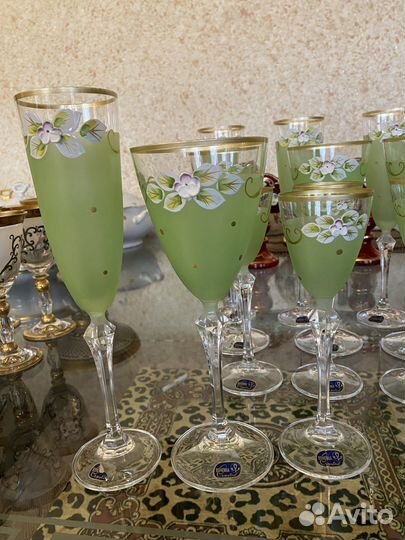 Набор фужеров и рюмок