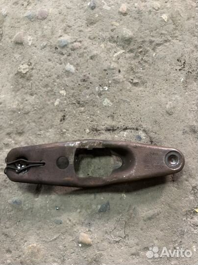 Вилка сцепления Skoda Octavia A5